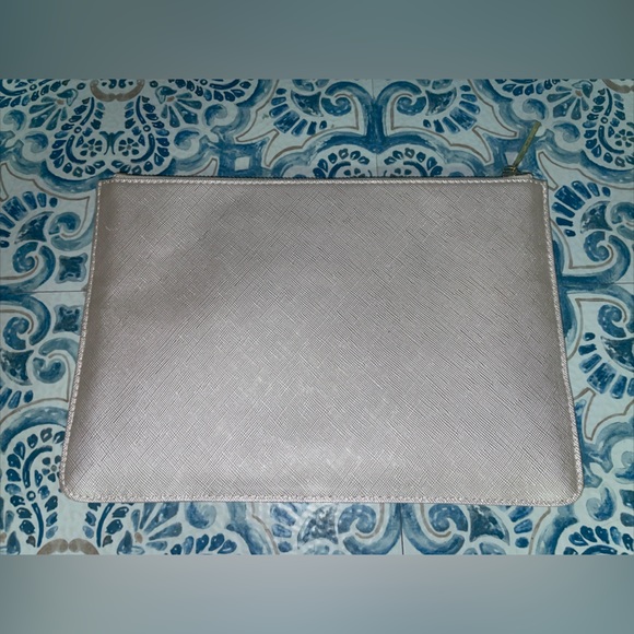 Kate Loxton London Bridesmaid Clutch Light Gold - Picture 3 of 7